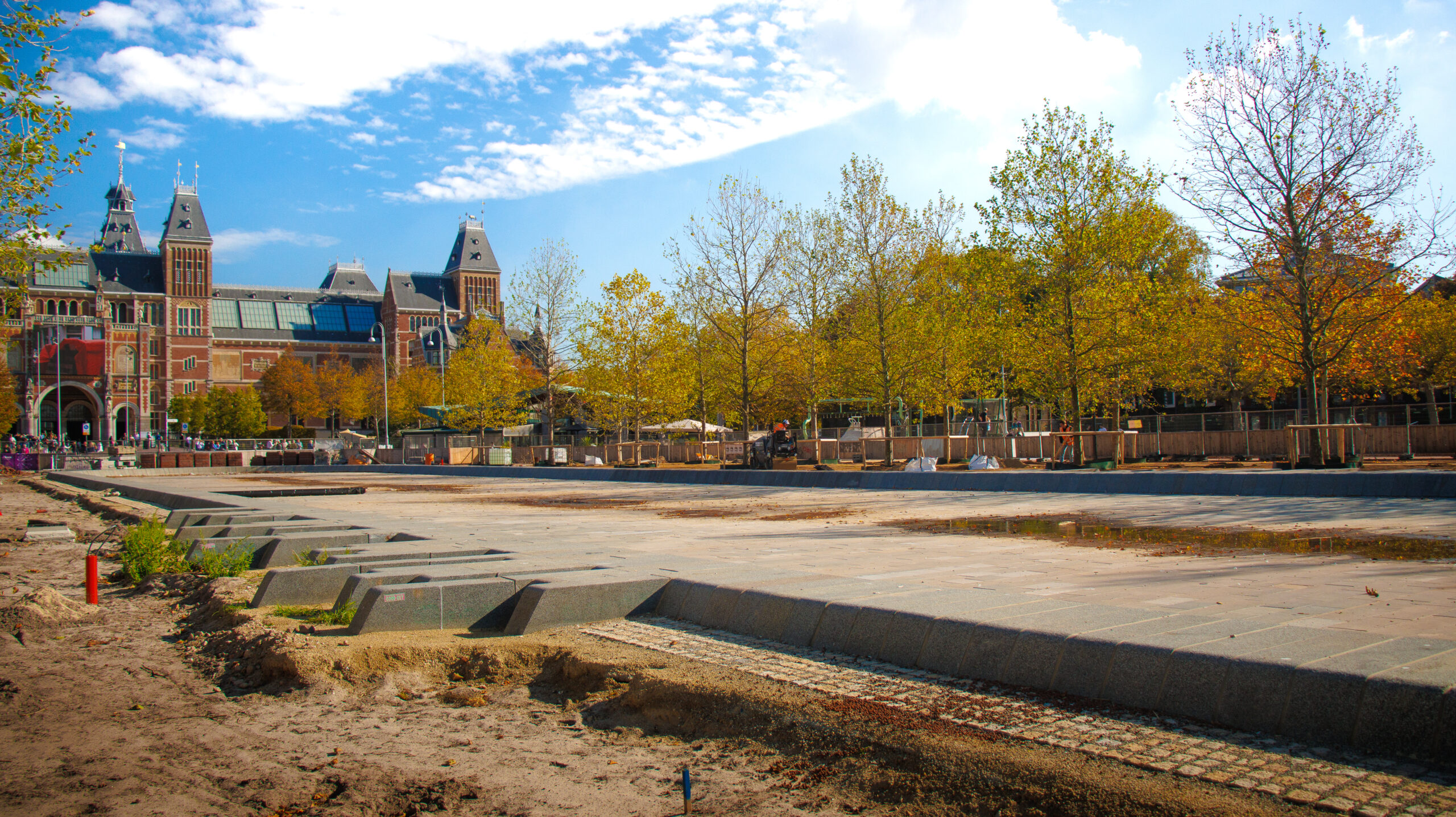 Aanleg van een plein bij het Rijksmuseum